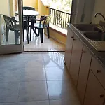Residenza Laura 펜션 카포바티카노
