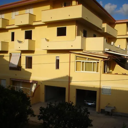Residenza Laura * Capo Vaticano