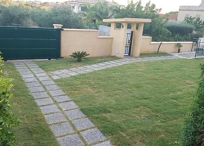 Residenza Laura Holiday home *